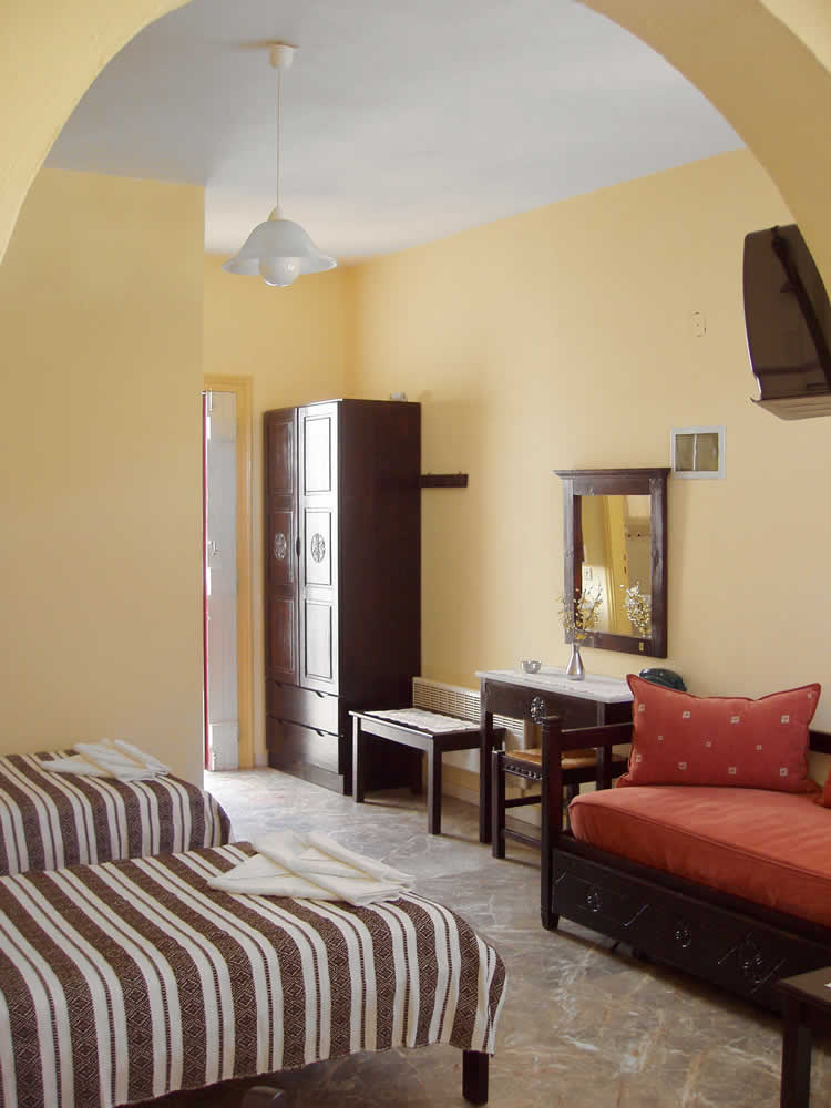 Fully equipped Rental Rooms with a view of the beach of Panormos in Tinos, Greece